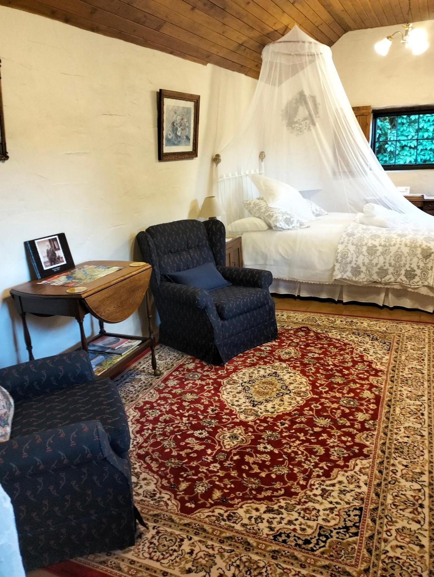 Queensberry Inn Bagian luar foto