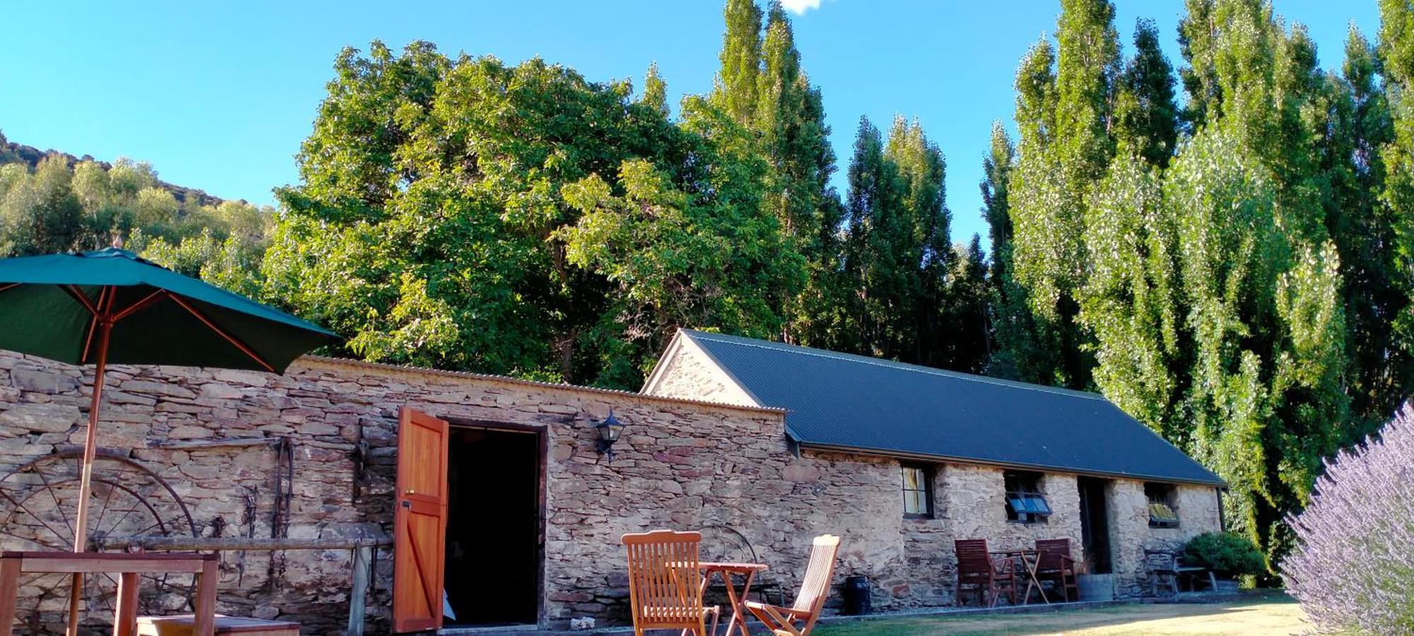Queensberry Inn Bagian luar foto