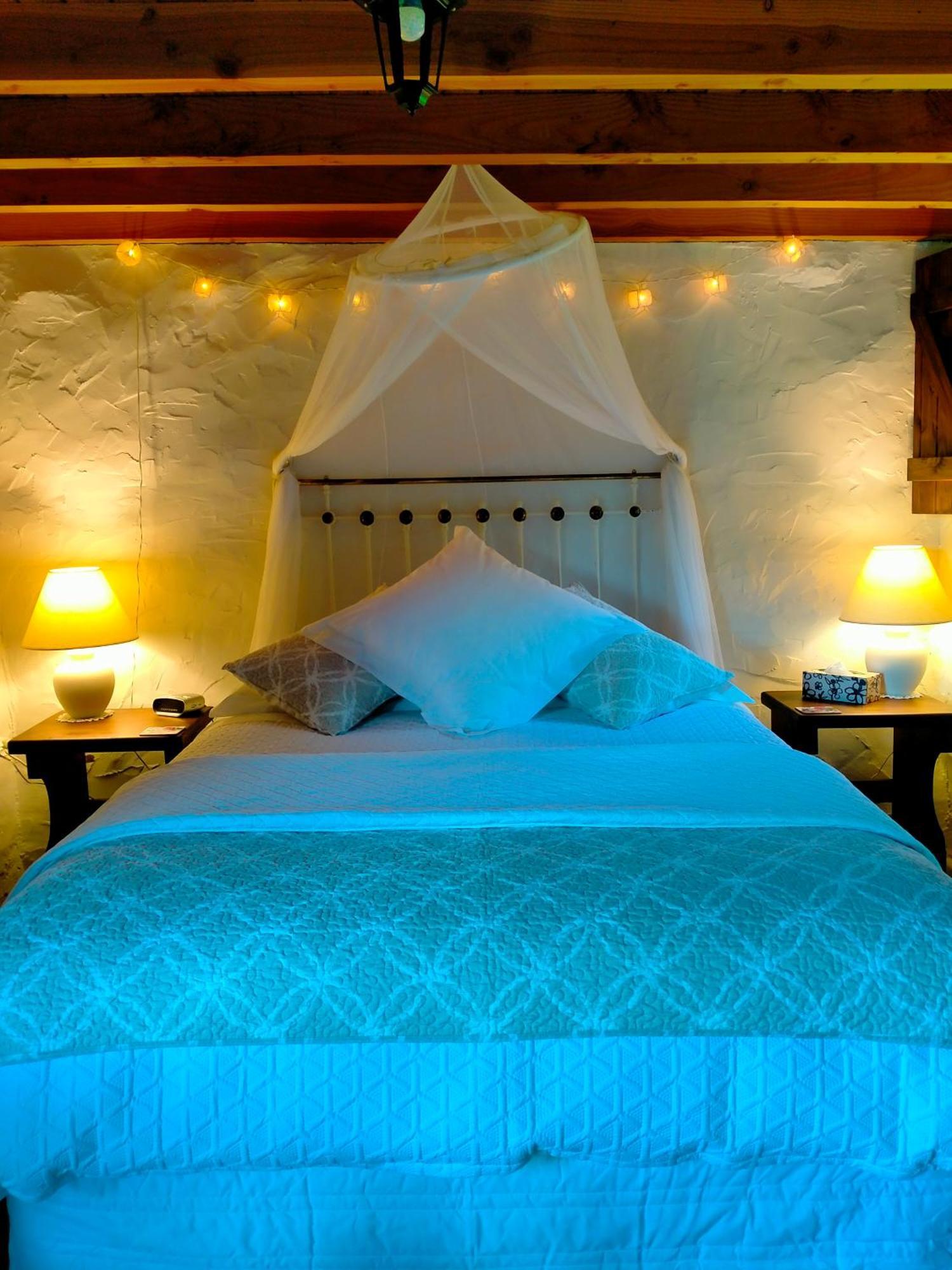 Queensberry Inn Bagian luar foto
