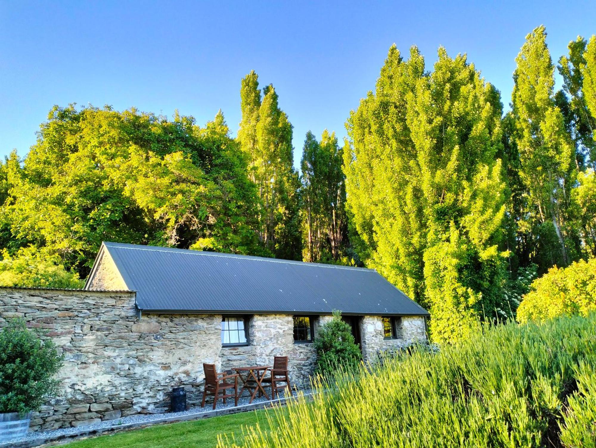 Queensberry Inn Bagian luar foto